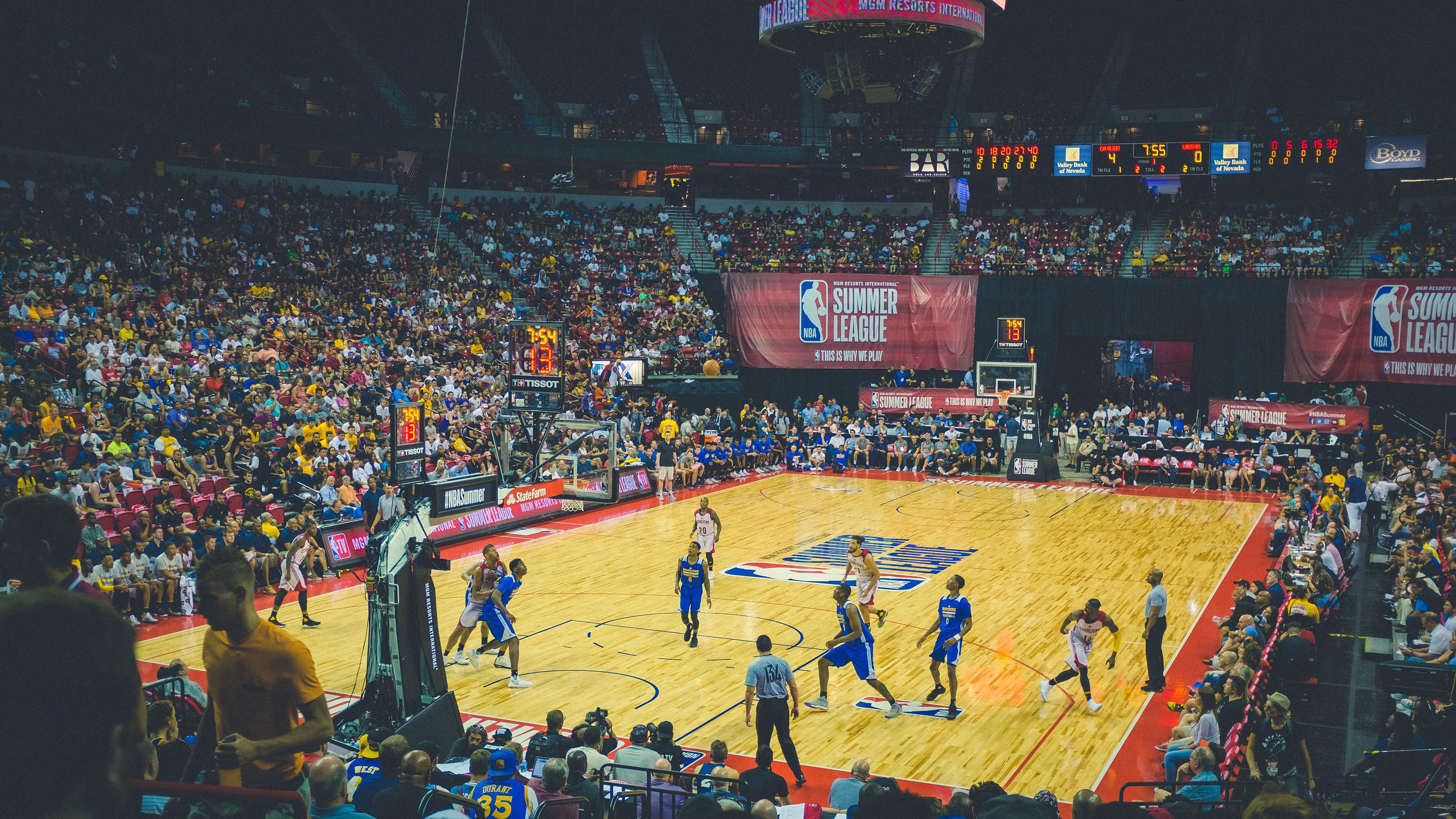 《行业数据报告：电竞行业的收入结构详解》，电竞职业收入排行榜